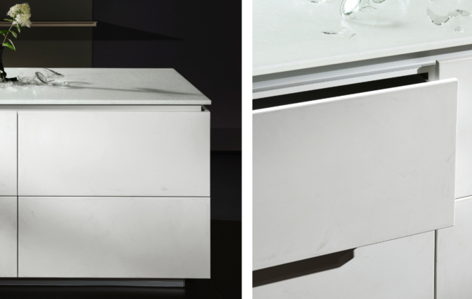 Poggenpohl is setting new trends with sustainable technology: the kitchen worktop has been fused from recycled shards to create a crystalline-looking structure and features novel variations on the colour white. Photo and video below © Poggenpohl
